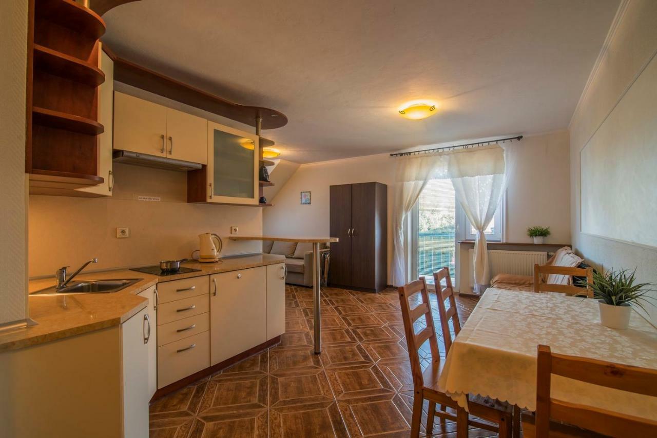 Pionow Rodzinne Apartamenty Urocza 10 Krynica Morska Bagian luar foto