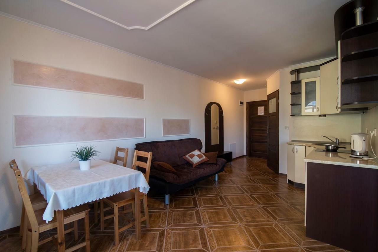 Pionow Rodzinne Apartamenty Urocza 10 Krynica Morska Bagian luar foto